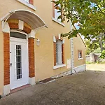 Grande Maison Avec Piscine, Parking Et Wifi *