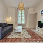 Villa Grande Maison Avec Piscine, Parking Et Wifi