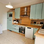 Grande Maison Avec Piscine, Parking Et Wifi *