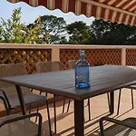 Grande Maison Avec Piscine, Parking Et Wifi Villa *