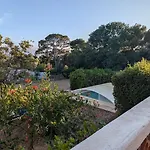 Grande Maison Avec Piscine, Parking Et Wifi