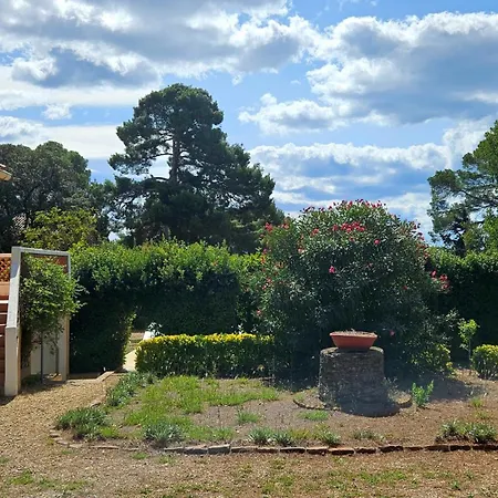 Grande Maison Avec Piscine, Parking Et Wifi Vila