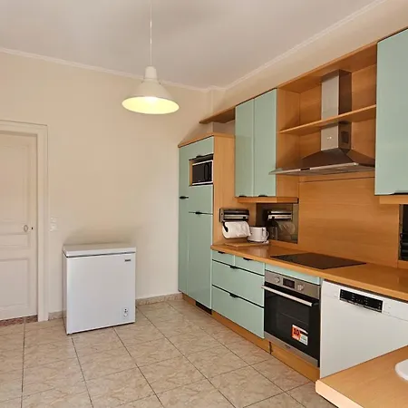 Grande Maison Avec Piscine, Parking Et Wifi