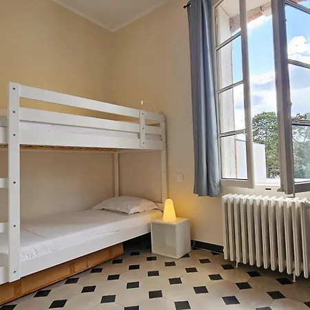 Grande Maison Avec Piscine, Parking Et Wifi *