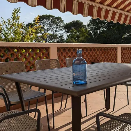 Grande Maison Avec Piscine, Parking Et Wifi Vila *