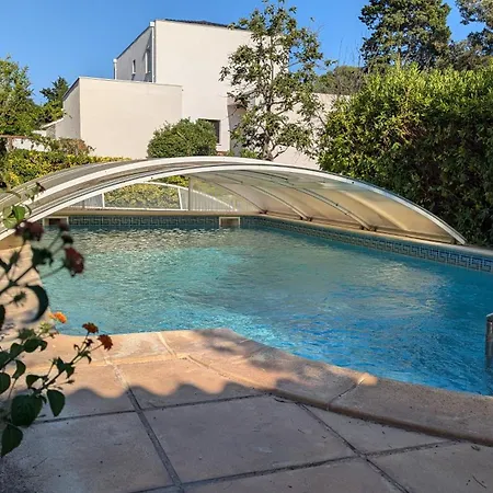 Villa Grande Maison Avec Piscine, Parking Et Wifi *