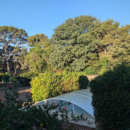 Grande Maison Avec Piscine, Parking Et Wifi *